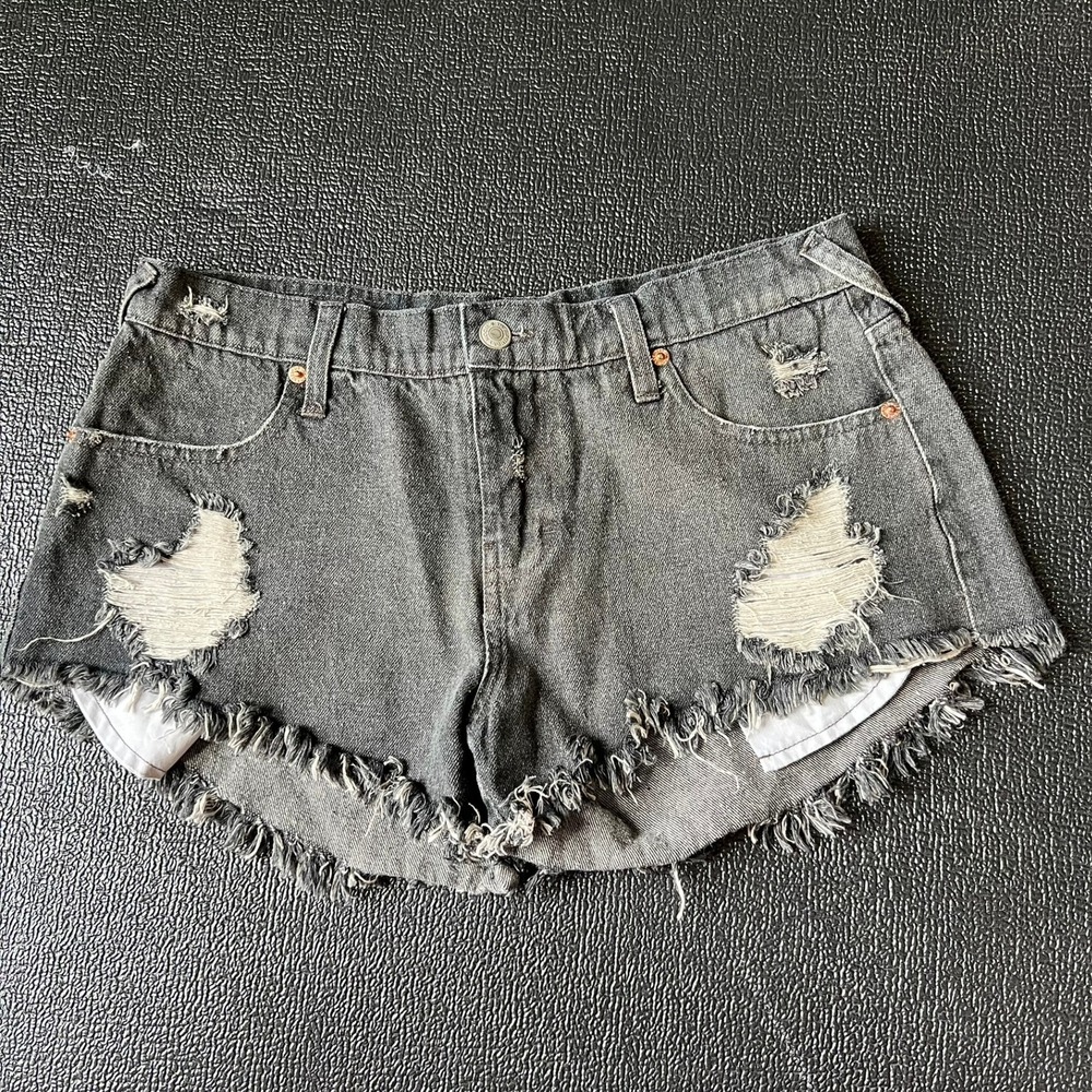 The Laundry Room California Distressed Cut-Off Denim Shorts Faded Black Size 27